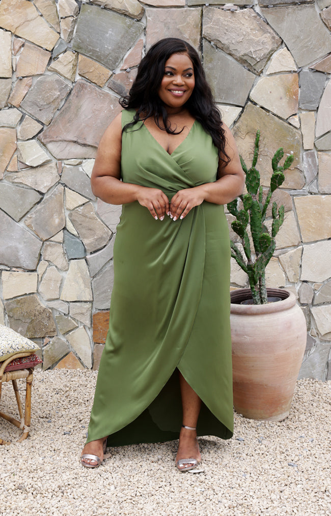 Fabia High Back Gown - Olive 1221