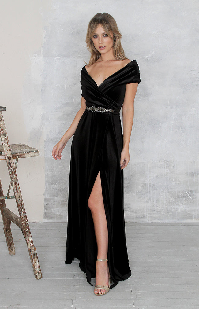 Yvette Velvet Gown - Black 0823
