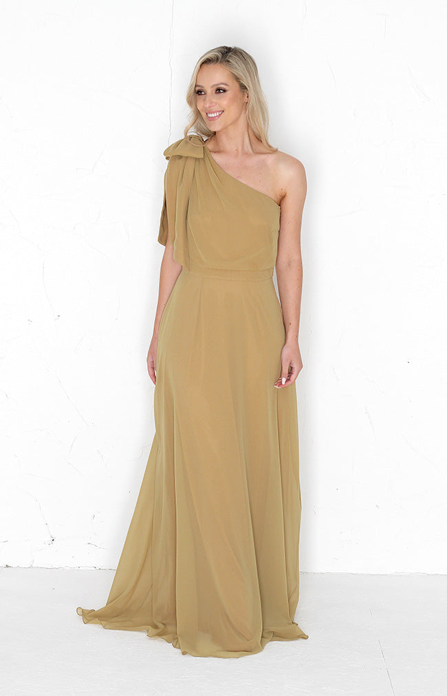 Fleur Chiffon Gown Detachable Bow - Desert Sand