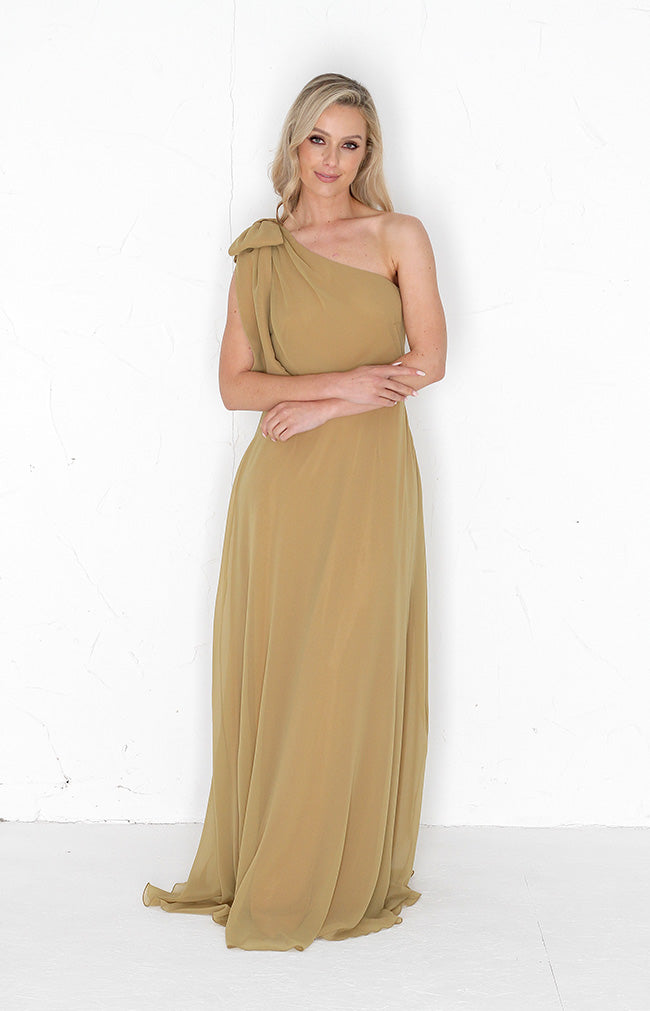 Fleur Chiffon Gown Detachable Bow - Desert Sand